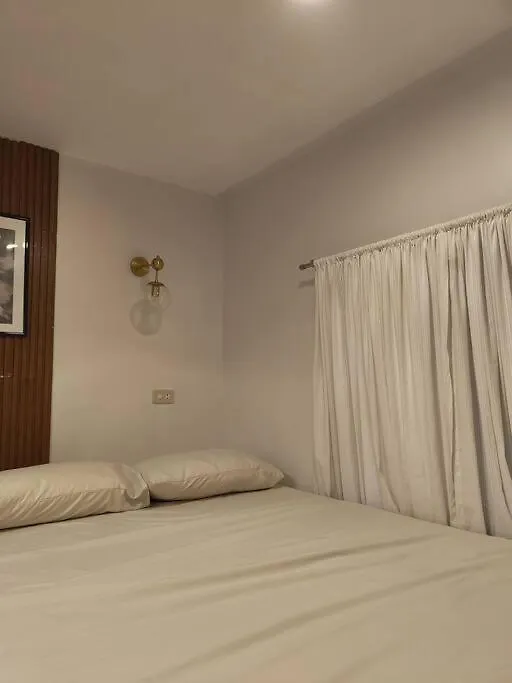 Jet01- Modern Unit In Pampanga Near Clark With Parking Apartment Angeles
